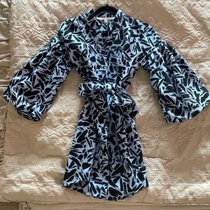 Veronica Beard Puff Sleeved Dress